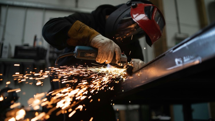 Sheet Metal Sourcing Mistakes That Cause Delays, Rework, and Cost Overruns